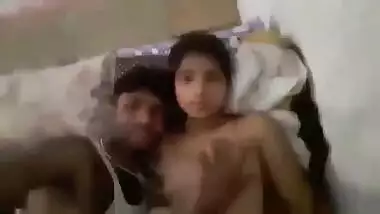 Selfie Sex MMS Of Naked Uttar Pradesh Girl With Boyfriend
