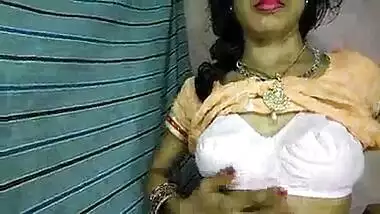 Horny Hot sexy Anita bahbi getting fucking boyfriend with Hindi audio