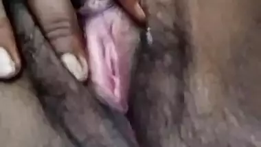 Village Desi girl showing her virgin pussy on cam