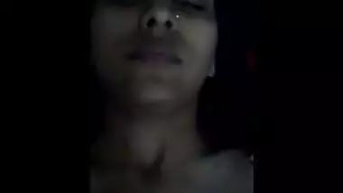 Mumbai babe nude selfie