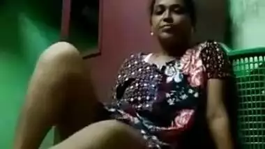 Alone Indian housewife instead of doing chores rubs XXX clit on floor