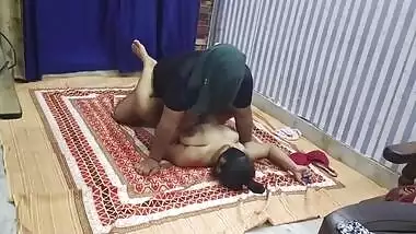 INDIAN COUPLE HOMEMADE VIDEOS LEAKED!