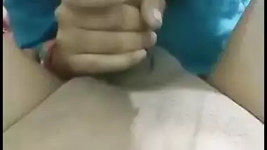 Indian Desi Tamil Bhabhi Giving blowjob