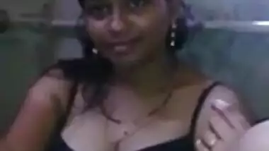 Desi Girl Showing Her Pussy and Tits to BF