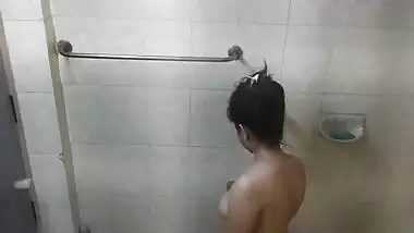 Hot indian girl nude bathing dancing caught