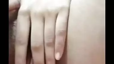 Beautiful hairy pussy rubbing on live cam by horny GF