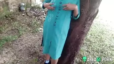 Kerala village aunty showing big ass outdoor In public place, fresh Desi mms