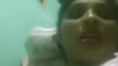 Indian aunty showing shaved wet pussy on phone