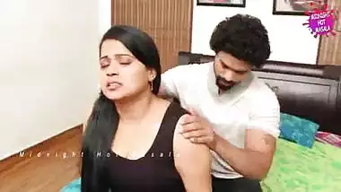 hot lonely aunty romance with massage boy for money... -- Desi Midnight Videos -- MidNight Masala..