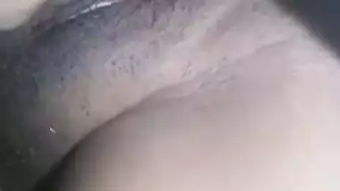 Bangladeshi Girl Showing Boob and Fingering 2 Clips Part 1