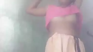 Village Bhabhi Strip her Saree and Shows Her Boobs Nude Body