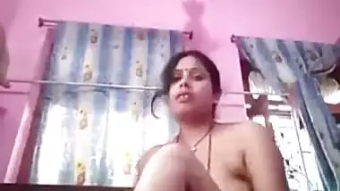 Today Exclusive- Sexy Priya Bhabhi Showing Her Boobs And Pussy On Video Call