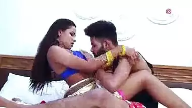 Indian beautiful bhabhi sweety in saree hot sex
