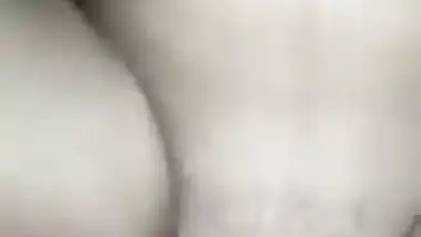 Hard chudai of a hot desi lady in the Indian sex video