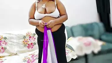 Indian bhabhi in saree
