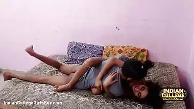 Amateur Indian skinny teen get an anal creampie after a hard desi pussy fucking sex