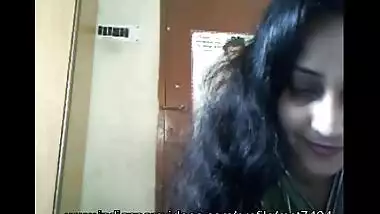 Hot Indian Chubby On Webcam