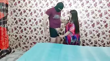 Indian Beautiful Bhabhi Having Sex after Sucking Cock With Her Brother-in-law When Alone In Her Home