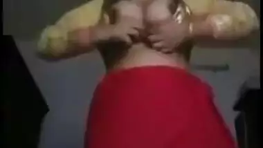 Boobs showing indian girl