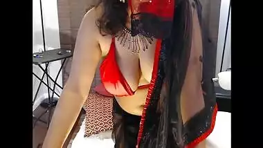 Desi student girl is very XXX exposing super-sexy tits in sex show