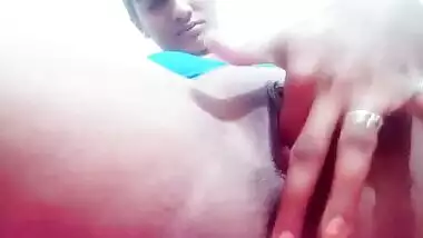 Hardcore Tamil pussy fingering selfie video