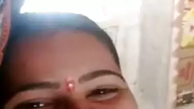 Indian village girl showing pussy on Whatsapp video call