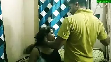 Characterless Brother in law Devor fucking his Innocent sexy bhabhi while she alone at home... With clear audio