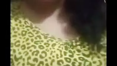 Sexy Bangladeshi Boudi Showing Her Boobs on Video Call