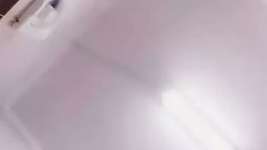 Unsatisfied aunty showing huge boobs to lover viral MMS