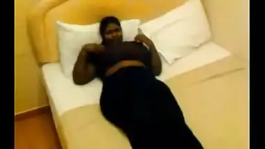 Desi big boobs bhabhi sex video with cousin