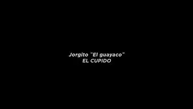 Jorgito el Guayaco debuta en el porno como cupido y folla con blanca tetona