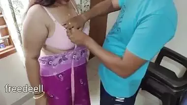 Tailor Fucking Hot indian Women at His Shop. Hindi Video