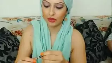 Milf sucks her stepson’s dick on webcam – Pakistani xxx