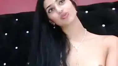 Desi Cam model private sex chat with her customer