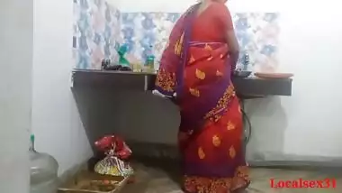 Desi Bengali desi Village Indian Bhabi Kitchen Sex In Red Saree ( Official Video By Localsex31)