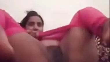 Amateur fatty playfully shows her Desi pussy during XXX video call