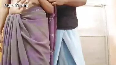 Horny Desi Indian Bhabhi Spreading Her Feet And Taking Cumshot