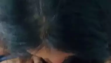Hot girlfriend Indian blowjob with boob slip