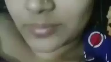 Bangladeshi beautiful girl fingering livecam
