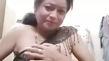 Assamese Bhabhi Shows Her Boobs and Pussy