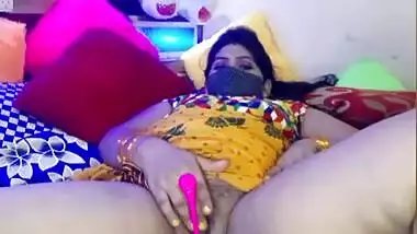 Chubby Indian wife pussy porn show live