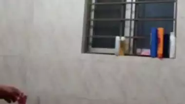 Punjabi sex MMS of naughty couple fucking in the bathroom