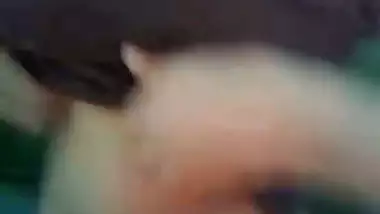 Bangladeshi xvideo of a Dhaka guy fucking his GF in his car