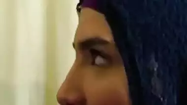 Indian Hot Hijabi Girl Blowjob