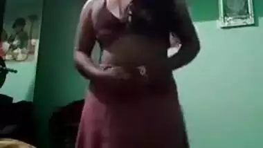 Deepika Bhabhi Stripping Selfie
