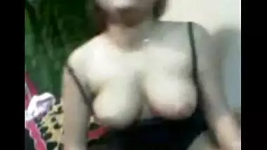 Hot sexual intercourse with Kanpur sexy maid