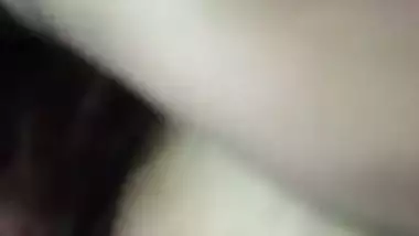 Guy licks GF’s asshole in Indian sex MMS