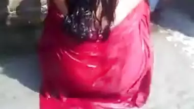 Desi aunty bath capture