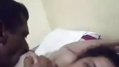 Breasty Bengali wife sex MMS movie scene scandal