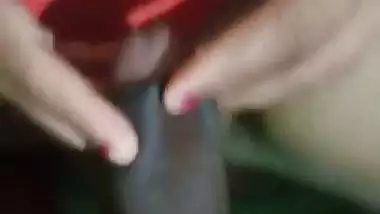 Man uses cake to spice up his sex in desi sex video